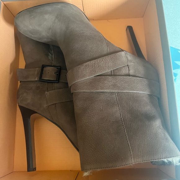 Aldo Brown Heeled Boots with Faux Fur Trim - Picture 7 of 8